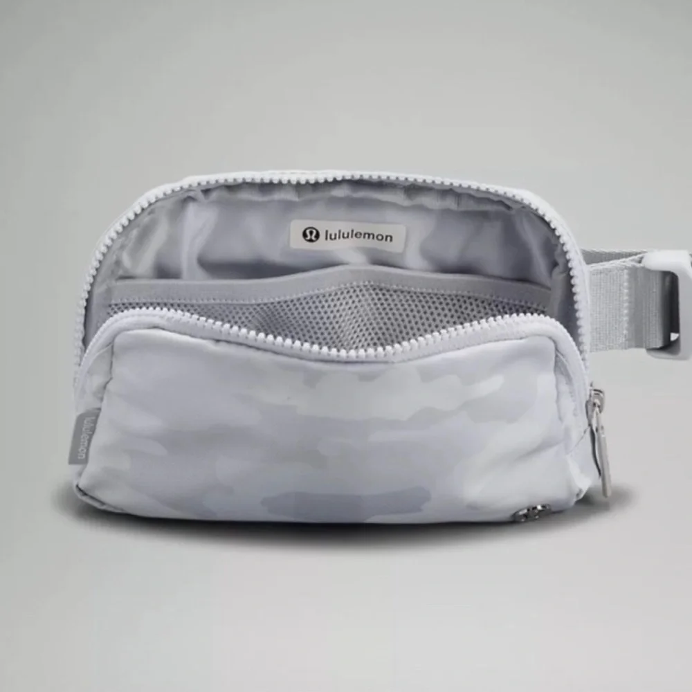 Lululemon Belt Bags x4 🍋 - Picture 7 of 13
